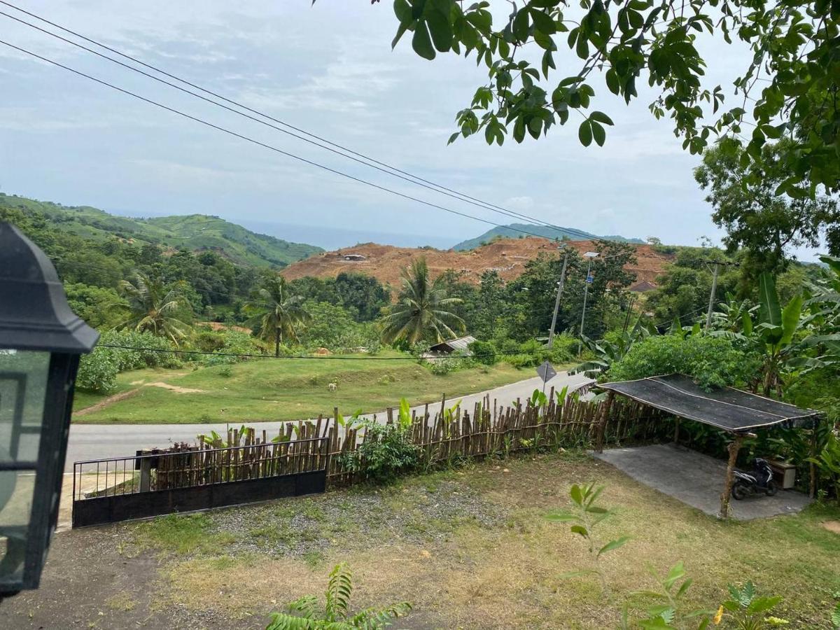 The Hill View Lombok Hotel Kuta  Eksteriør billede